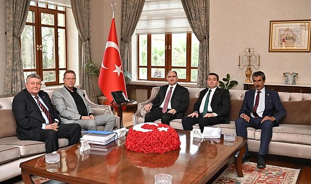 Manisa'da yaşanan su sorunu Vali Özkan'a iletildi