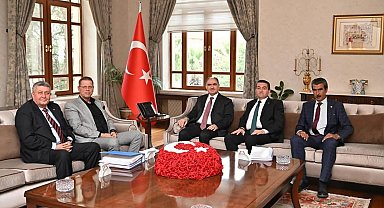 Manisa'da yaşanan su sorunu Vali Özkan'a iletildi