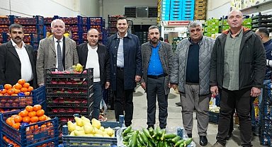 Manisa'da Başkan Zeyrek'ten 'Hal'in halini sordu