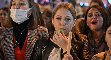 Manisalı kadınlar eşitlik ve özgürlük için yürüdü
