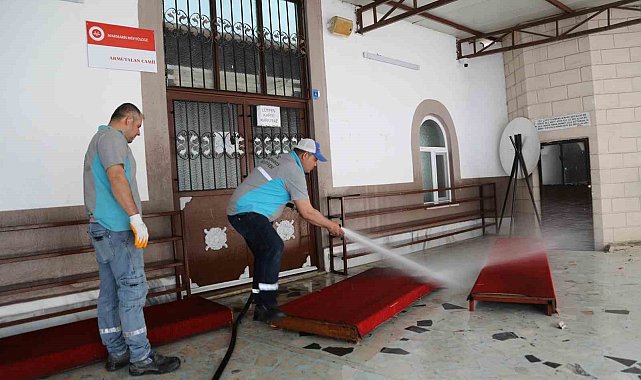 Marmaris'te camiler bayrama hazır