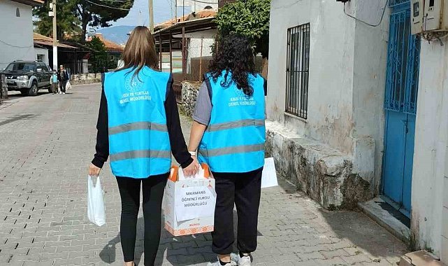 Marmaris'te üniversite öğrencilerinden anlamlı Ramazan yardımı
