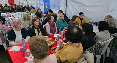 Mehmetçik Kosova'da iftar verdi