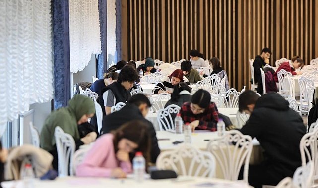 Merkezefendi Belediyesinin ücretsiz TYT ve AYT deneme sınavları devam ediyor