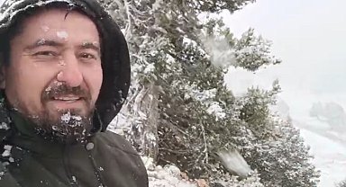 Mersin'de martta lapa lapa kar yağdı