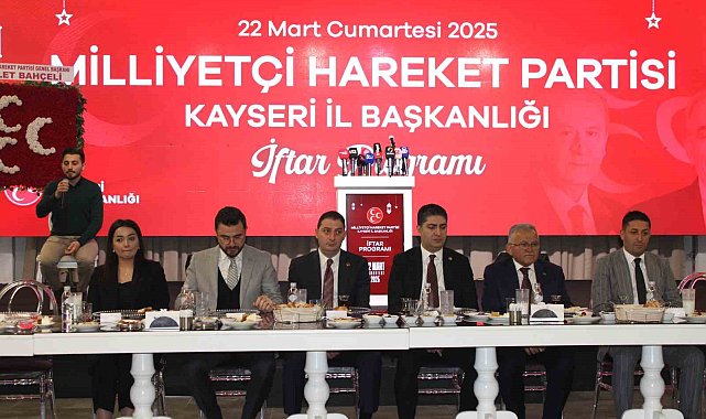 MHP'li Özdemir: "Hukukun üzerine düştüğü gerçeklik; İstanbul'daki CHP'li belediyelerin millete ait 560 milyar TL'lik tutarın birilerinin kasalarına gittiği gerçeğidir"