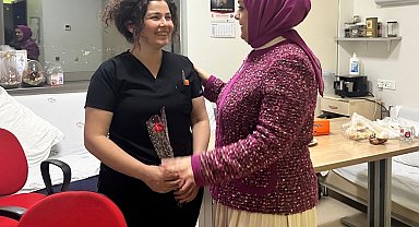 Milletvekili Ün'den Tıp Bayramında sağlıkçılara çiçekli kutlama