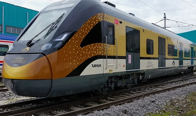 Milli Banliyö Treni'nde ilk set tamam... İlk set Sakarya'dan Gaziantep'e gidiyor