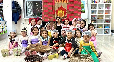 Minik eller fırınının minik ustaları