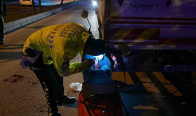 Motosiklet park halindeki kamyonete çarptı: 1 yaralı