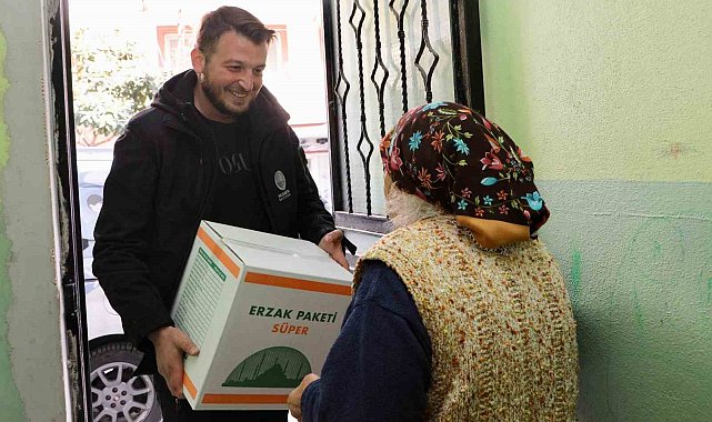 Mudanya Belediyesi'nden erzak desteği