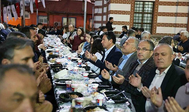 Muğla Büyükşehir iftar yemekleri Kavaklıdere ile devam etti