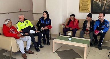 Muğla'da huzurevi sakinlerine trafik ve güvenlik eğitimi