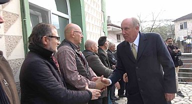 Muharrem İnce, bayram namazını Yalova'daki köyünde kıldı