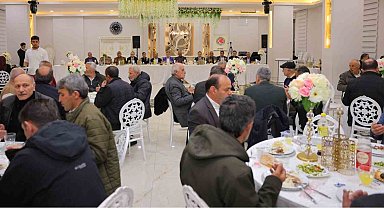 Muhtarlarla iftarda bir araya gelindi