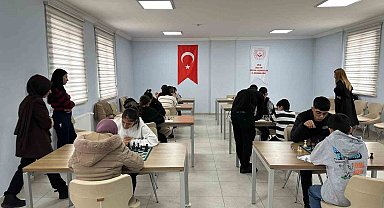 Muş'ta koruma altındaki çocuklar için satranç turnuvası düzenlendi