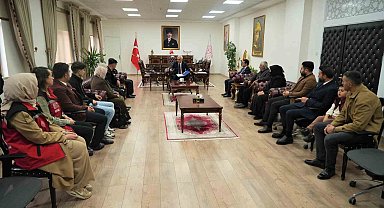 Muş'ta şehit ailelerine "Devlet Övünç Madalyası ve Beratı" takdim edildi