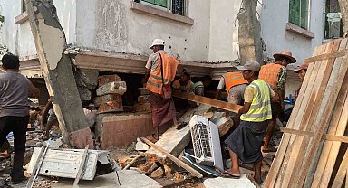Myanmar'daki depremde can kaybı 30'a yükseldi