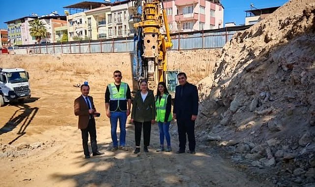Nazilli Kaymakamı Kan yapımı devam eden okulda incelemelerde bulundu