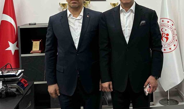 Nebi Hatipoğlu'ndan Beylikova Gençlik ve Spor Müdürlüğü'ne ziyaret