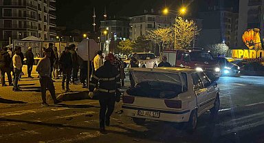 Nevşehir'de iki otomobil çarpıştı: 4 yaralı