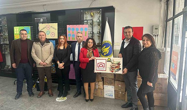 Nevzat Şahin Anadolu Lisesi'ne 3 bin kitap bağışlandı