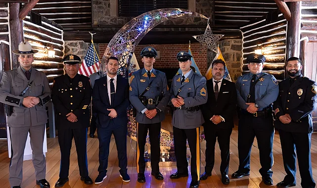 New Jersey Eyalet Polisi, 'Hilal Aydınlatma Töreni'ne katıldı