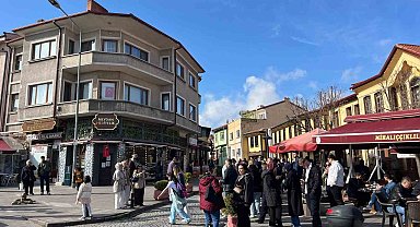 Odunpazarı'nda bayramın ikinci gününde de turist yoğunluğu devam ediyor