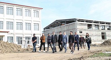 Okul inşaatları hızla devam ediyor