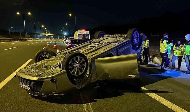 Önündeki otomobile arkadan çarpan araç takla attı: 2'si çocuk 5 yaralı