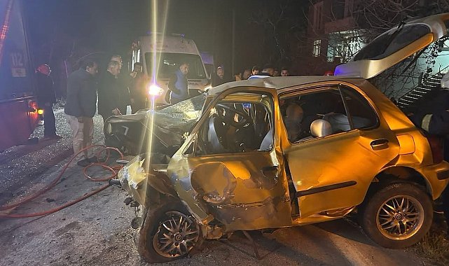 Ordu'da 2 otomobil kafa kafaya çarpıştı: 1 ölü, 1 yaralı