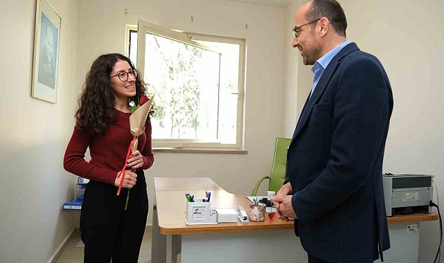 Orhaneli Belediye Başkanı Tayır sağlık çalışanlarını ziyaret etti