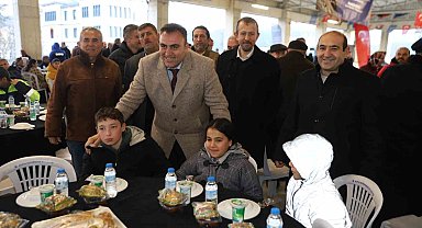 Orhaneli iftar sofrasında bir araya geldi