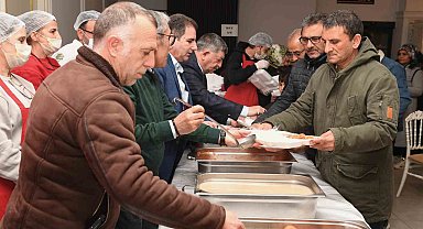 Osmangazi Belediyesi Panayırda iftar sofrası kurdu