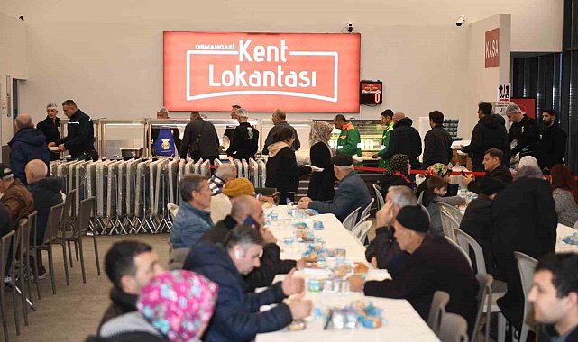 Osmangazi Belediyesi'nin iftar sofralarında Ramazan bereketi