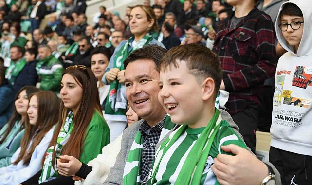 Osmangazili çocuklar maç heyecanı yaşadı