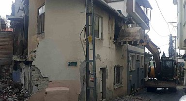 Osmangazililerin güvenliği için metruk binalar yıkılıyor
