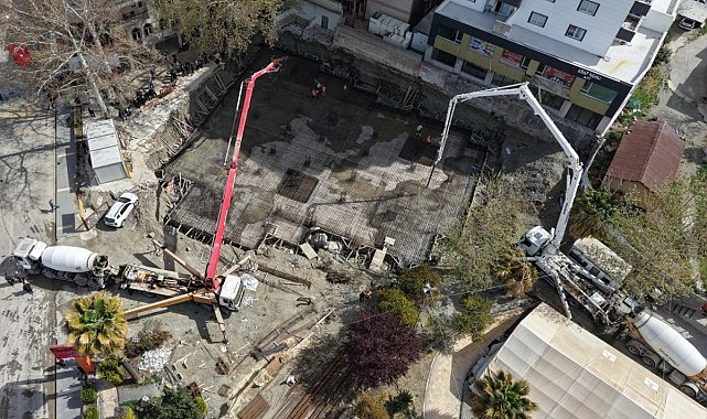 Osmaniye'de depremde hasar gören cami yeniden inşa ediliyor