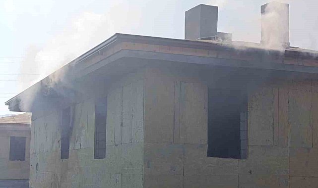 Osmaniye'de işçilerin kaldığı evde yangın çıktı
