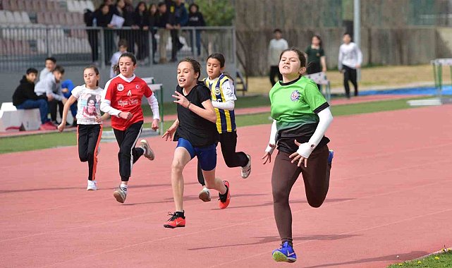 Osmaniye'de Okul Sporları Atletizm Müsabakaları sona erdi