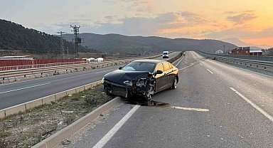 Osmaniye'de otomobil refüje çıktı: 1 yaralı