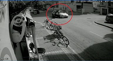 Otomobil ile motosiklet çarpıştı