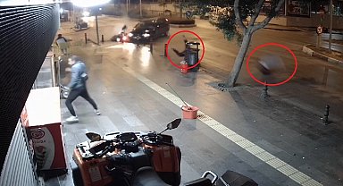 Otomobille çarpışan motosikletteki 2 kişi havaya uçup metrelerce sürüklendi