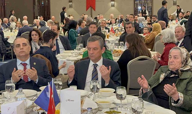 Özgür Özel, şehit aileleri ve gazilerle iftar programında buluştu