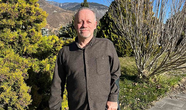 Prof. Dr. Temel Göktürk: "Artvin'deki karacaların şehre inmelerinin nedeni ormanlık alandaki ve yükseklerdeki kar"