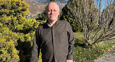 Prof. Dr. Temel Göktürk: "Artvin'deki karacaların şehre inmelerinin nedeni ormanlık alandaki ve yükseklerdeki kar"