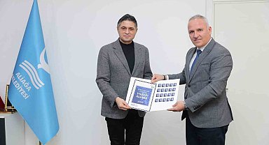 PTT'den Aliağa'ya özel posta pulu