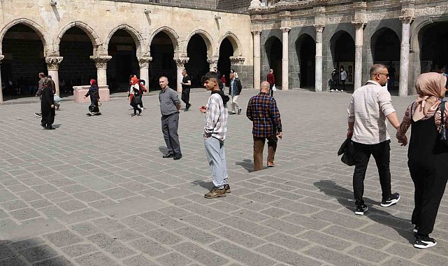 Ramazan Bayramı'nda 9 günlük tatil Diyarbakır'ı hareketlendirdi