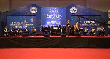 Ramazan etkinliklerinde, engelsiz yaşam korosu ile tasavvuf topluluğu sahne aldı