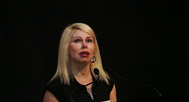 Rektör Özkan bayramlaşma töreninde gözyaşlarına hakim olamadı